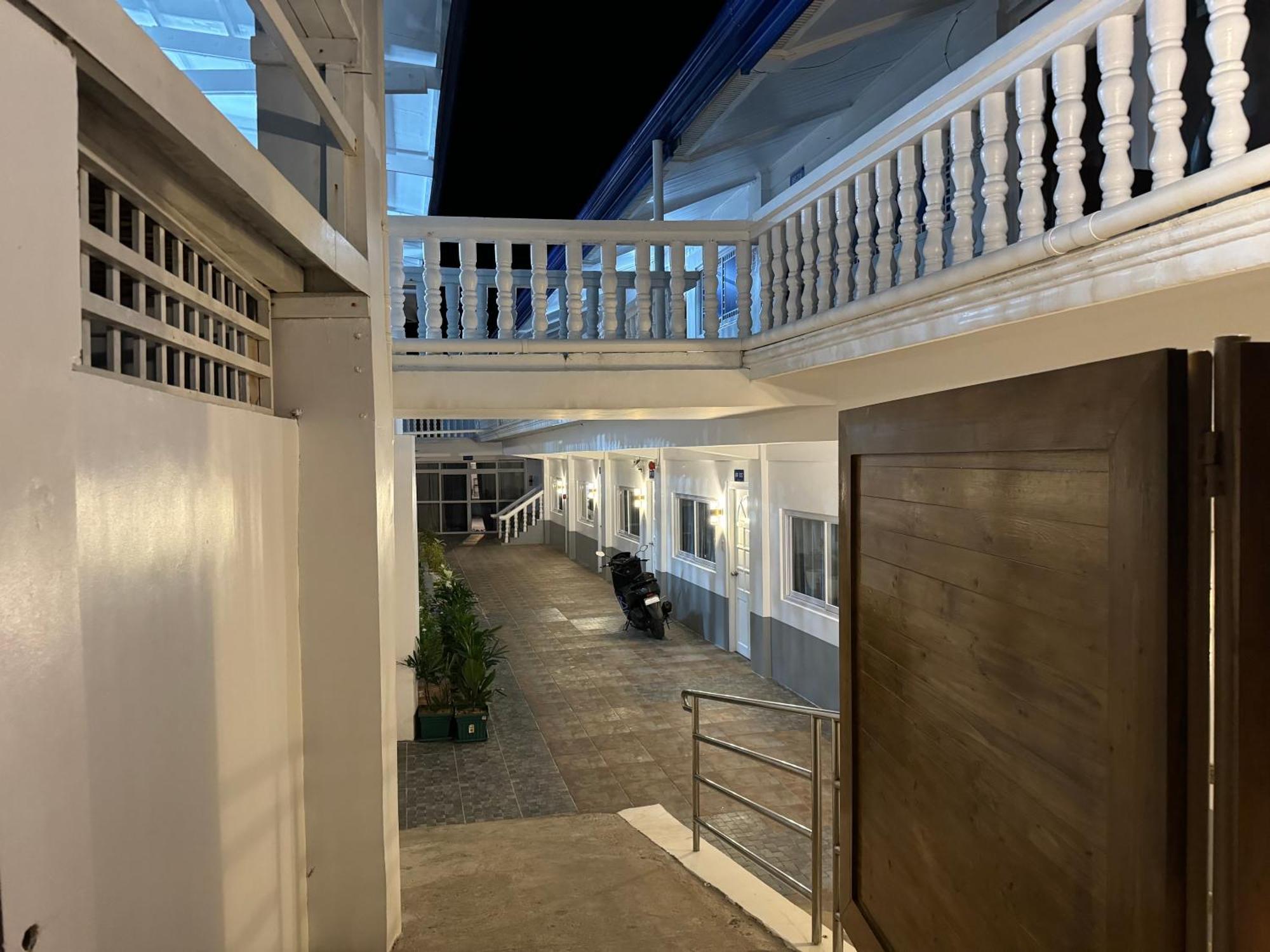 Bolabog Beach Resort Balabag  Exterior photo
